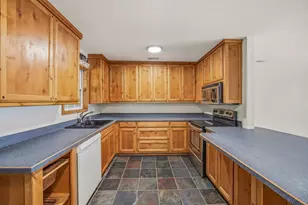 600 E Third St, Hico, TX 76457 - Photo 10