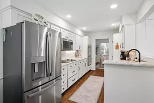 9906 Crestwick Dr, Dallas, TX 75238 - Photo 10