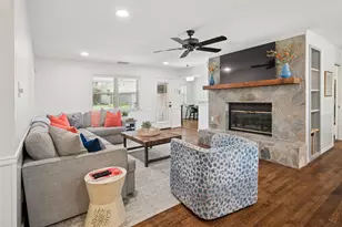 9906 Crestwick Dr, Dallas, TX 75238 - Photo 6