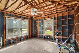 1030 Denton St, Denton, TX 76201 - Photo 4