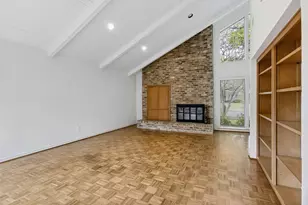 6920 Echo Bluff Dr, Dallas, TX 75248 - Photo 2