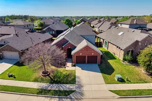 920 Goldenmist Dr, Little Elm, TX 75068 - Photo 32