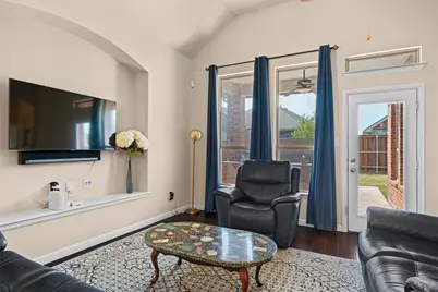 920 Goldenmist Drive, Little Elm, TX 75068 - Photo 10