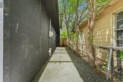 2403 Dathe Street, Dallas, TX 75215 - Photo 26