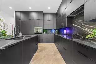 2403 Dathe St, Dallas, TX 75215 - Photo 8