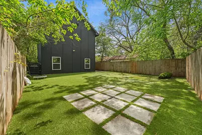 2403 Dathe Street, Dallas, TX 75215 - Photo 20