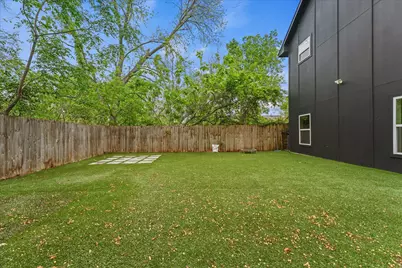 2403 Dathe Street, Dallas, TX 75215 - Photo 24
