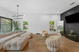 2403 Dathe St, Dallas, TX 75215 - Photo 6