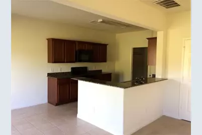 196 Dodge City Trail, Newark, TX 76071 - Photo 4