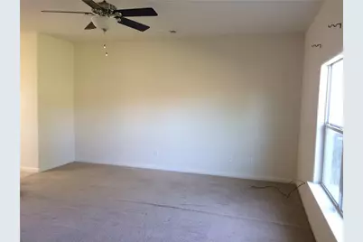 196 Dodge City Trail, Newark, TX 76071 - Photo 2