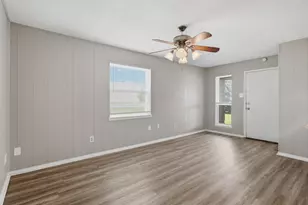 128 Meador Ln, Burleson, TX 76028 - Photo 4