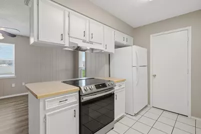 128 Meador Lane, Burleson, TX 76028 - Photo 10