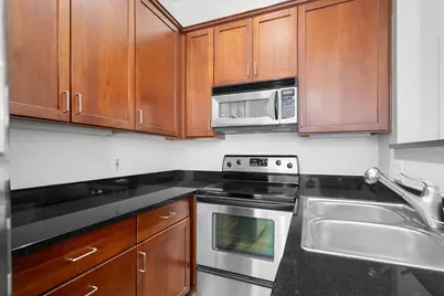 4031 Holland Avenue #B, Dallas, TX 75219 - Photo 10