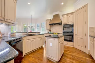 221 Versailles Ln, Keller, TX 76248 - Photo 18