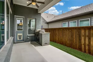 1908 Roundtree Cir E, Fort Worth, TX 76008 - Photo 34