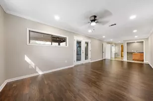 501 Tanglewood Dr S, Irving, TX 75061 - Photo 20