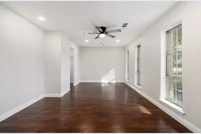 501 Tanglewood Drive S, Irving, TX 75061 - Photo 10