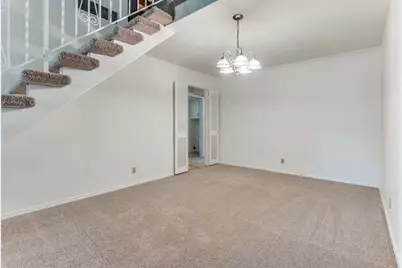 905 Live Oak Lane, Arlington, TX 76012 - Photo 6