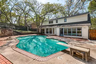 905 Live Oak Ln, Arlington, TX 76012 - Photo 1