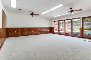 905 Live Oak Ln, Arlington, TX 76012 - Photo 14