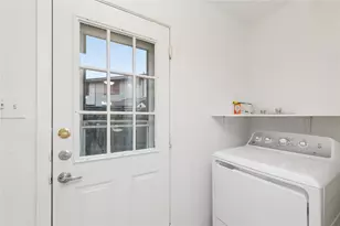513 Hunters Glen St, Lewisville, TX 75067 - Photo 12