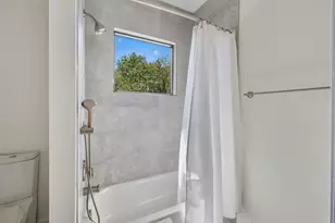 7211 Tokalon Dr, Dallas, TX 75214 - Photo 26