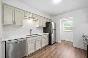 7529 Meadowlark Ln N, Watauga, TX 76148 - Photo 8