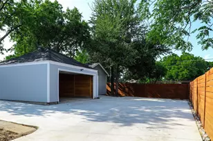 3709 Mt Royal St, Dallas, TX 75211 - Photo 4