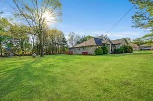 220 Laredo Dr, Reno, TX 75462 - Photo 22