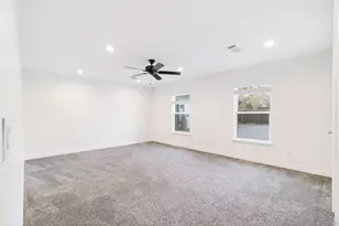 220 Laredo Dr, Reno, TX 75462 - Photo 10