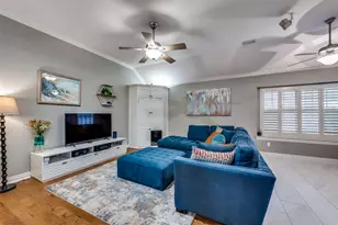 2720 Holly Brook Ct, Bedford, TX 76021 - Photo 10