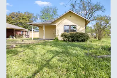 1005 E Evergreen Street, Mexia, TX 76667 - Photo 2