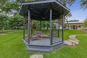 13919 Hughes Ln, Dallas, TX 75240 - Photo 38