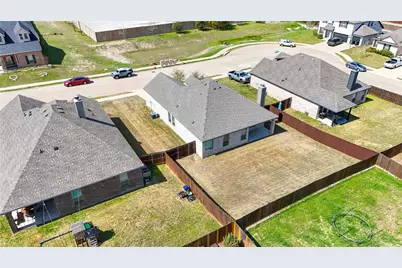 703 Dripping Springs Lane, Cleburne, TX 76033 - Photo 18