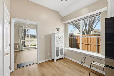 9436 Ponderosa Trail, Irving, TX 75063 - Photo 8