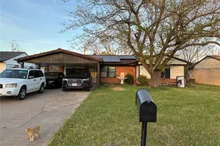 1307 S 1st St, Corsicana, TX 75110 - Photo 1