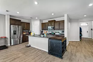 1212 Dublin Dr, Cleburne, TX 76033 - Photo 24