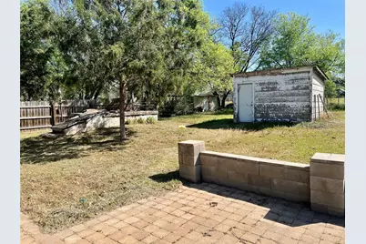 906 Young Street, Nocona, TX 76255 - Photo 12