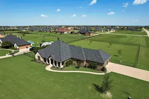 2921 Alamosa Dr, Terrell, TX 75160 - Photo 2