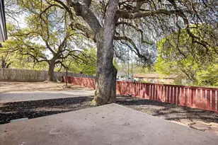 602 E 4th St, Weatherford, TX 76086 - Photo 22