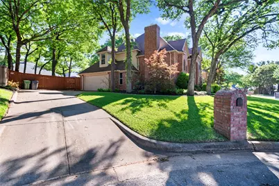 3406 Forestway Court, Arlington, TX 76001 - Photo 4