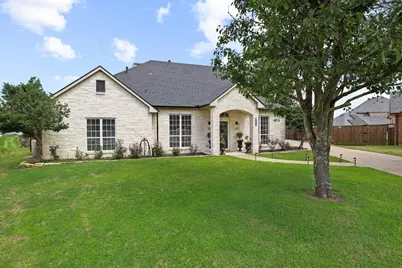 2306 Chandler Court, Sherman, TX 75092 - Photo 2
