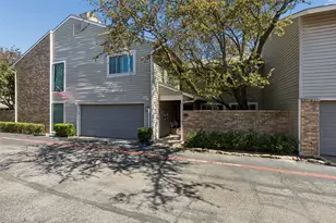 7450 Holly Hill Dr, Dallas, TX 75231 - Photo 24