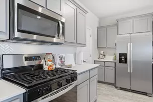 4028 Cornerstone Cir, Granbury, TX 76048 - Photo 10