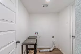 2631 Deep Hill Cir, Dallas, TX 75233 - Photo 20