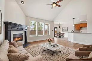 2013 Chessington Ln, McKinney, TX 75072 - Photo 2