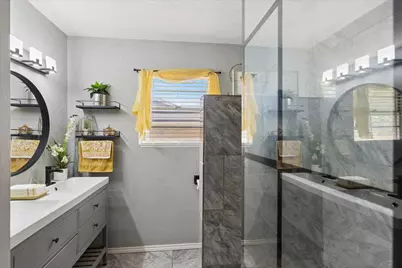 5705 Diamond Oaks Drive N, Haltom City, TX 76117 - Photo 20