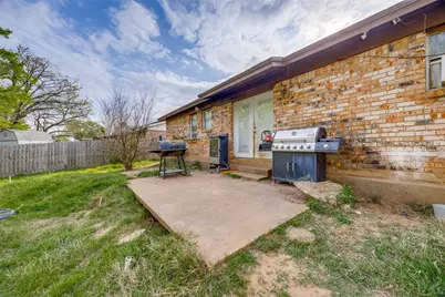 1800 S Center Street, Denison, TX 75021 - Photo 22