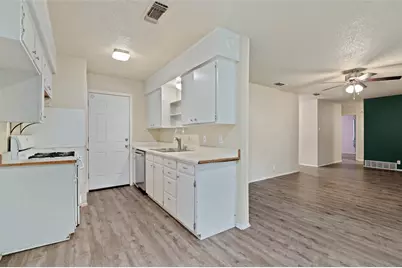 306 Bluebird Circle, Denton, TX 76209 - Photo 10