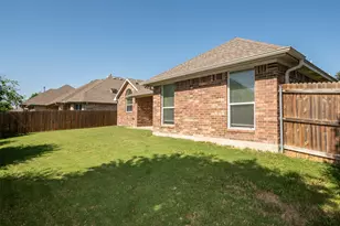 10913 Golfview Way, Benbrook, TX 76126 - Photo 18